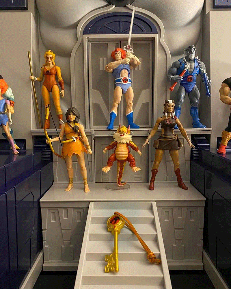 Super7-Ultimates-Cats-Lair-with-figures-IH-2