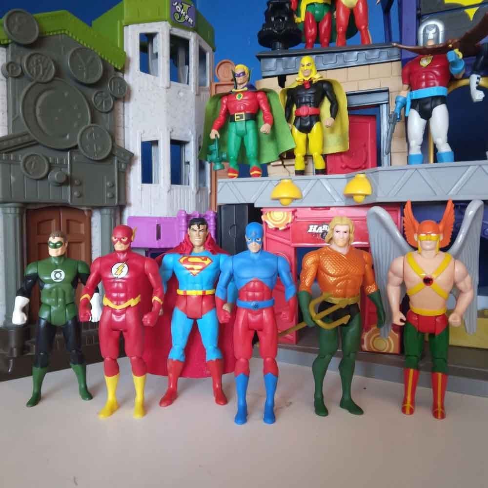 DC-Super-Powers-Wave-10-in-hand-3