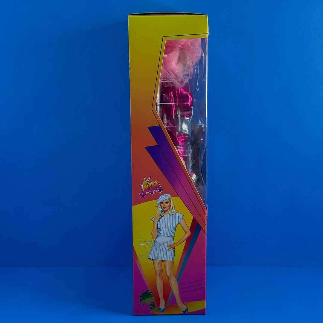 Jem-Doll-Jem-&-The-Holograms-Loyal-Subjects-In-Hand-24
