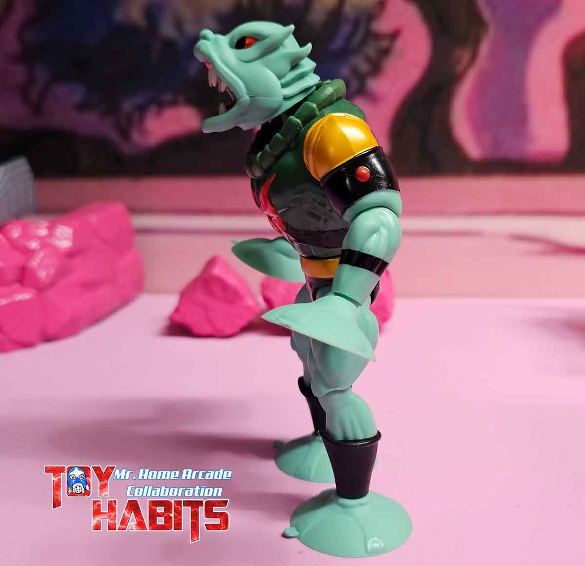 Leech-MOTU-Origins-Cartoon-Collection-In-Hand-MHA-2