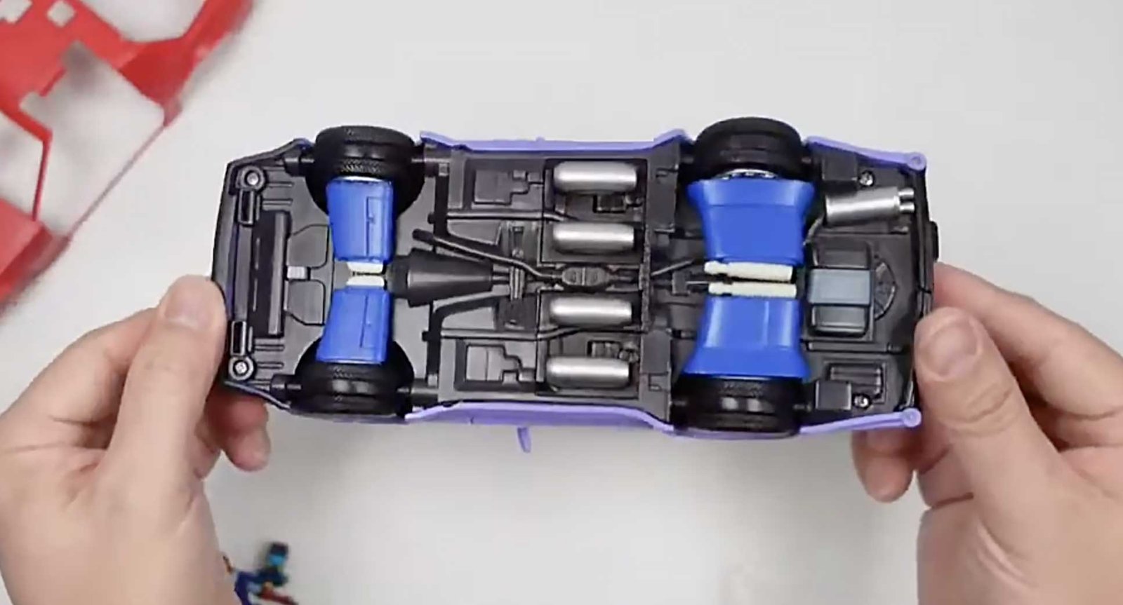 MAKINA-Mobula-Ramen-Toy-Prototype-Demo-3