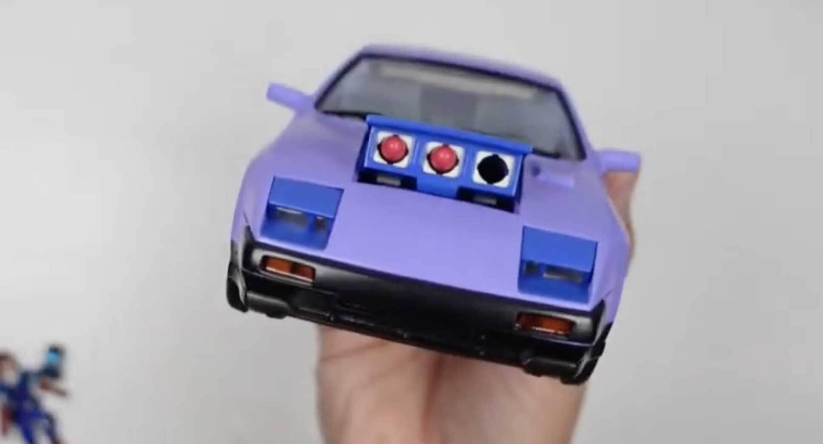 MAKINA-Mobula-Ramen-Toy-Prototype-Demo-5