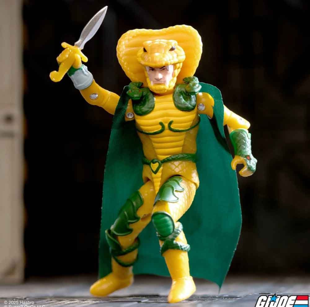 Serpentor-GI-Joe-ReAction+-Super7-dio