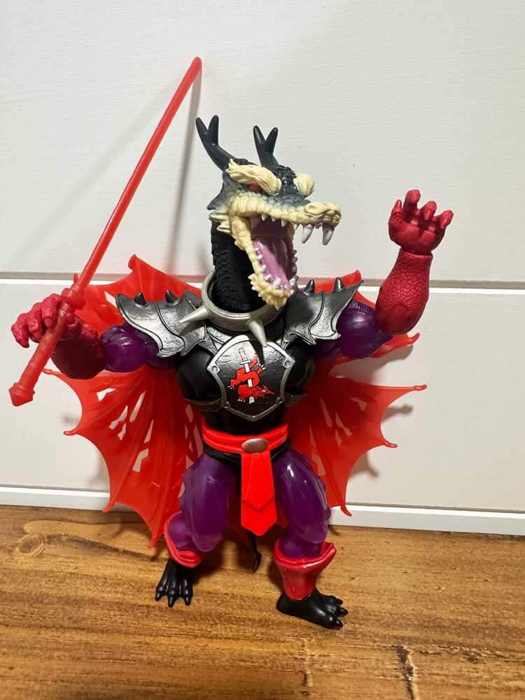 Ninjor-MOTU-Origins-Turtles-of-Grayskull-Action-pose-3