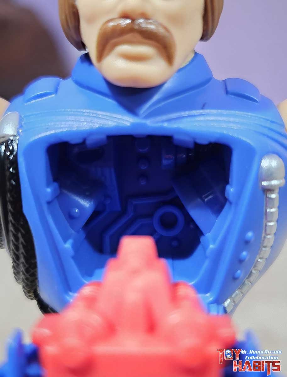 Rio-Blast-MOTU-Origins-Mattel-Creations-Exclusive-12