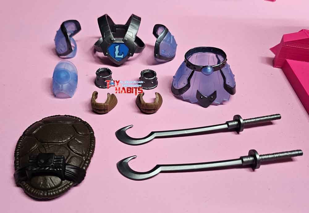 Wave-6-Turtles-of-Grayskull-MOTU-Origins-Leonardo-accessories-IH