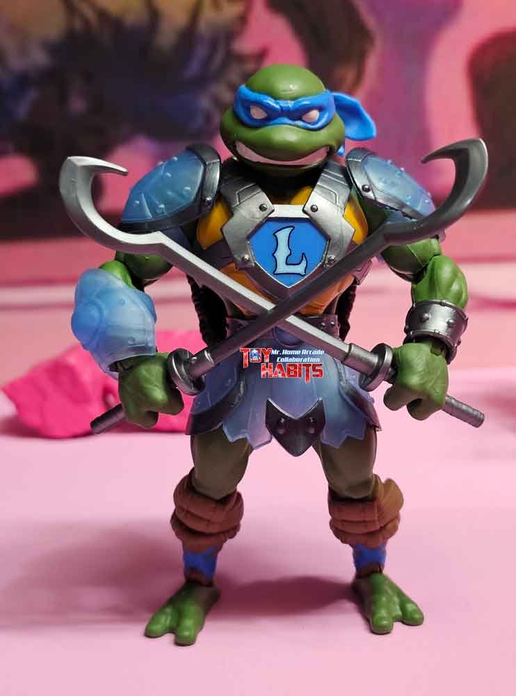 Wave-6-Turtles-of-Grayskull-MOTU-Origins-Leonardo-action-pose-2-IH