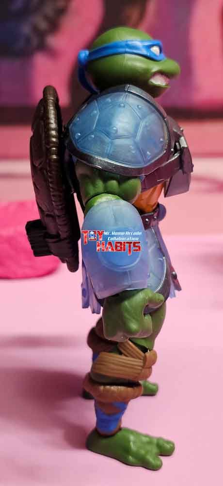 Wave-6-Turtles-of-Grayskull-MOTU-Origins-Leonardo-right-IH