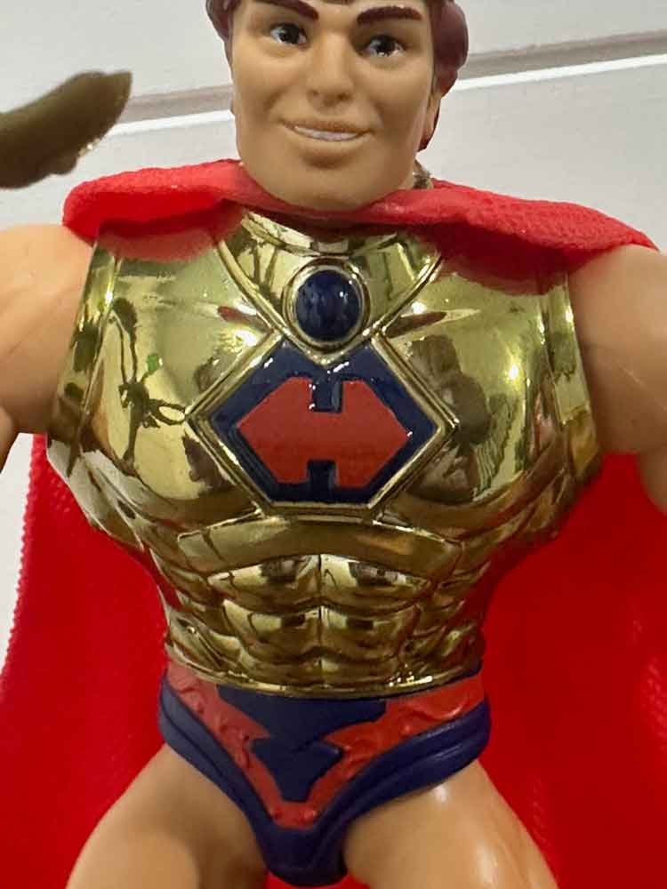 He-Ro-MOTU-Origins-Mattel-Creations-exclusive-chest-front