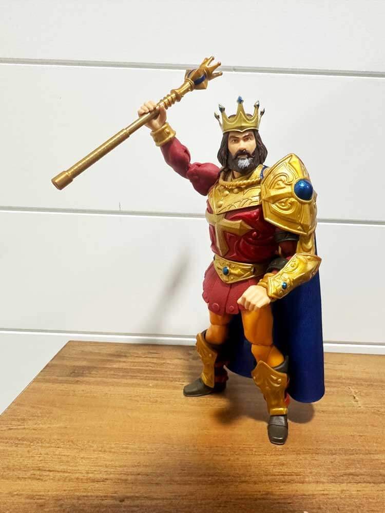 New-Eternia-King-Randor-Masterverse-IH-action-pose-3