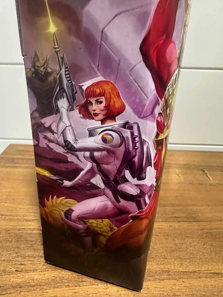 New-Eternia-King-Randor-Masterverse-IH-package-right-close-up