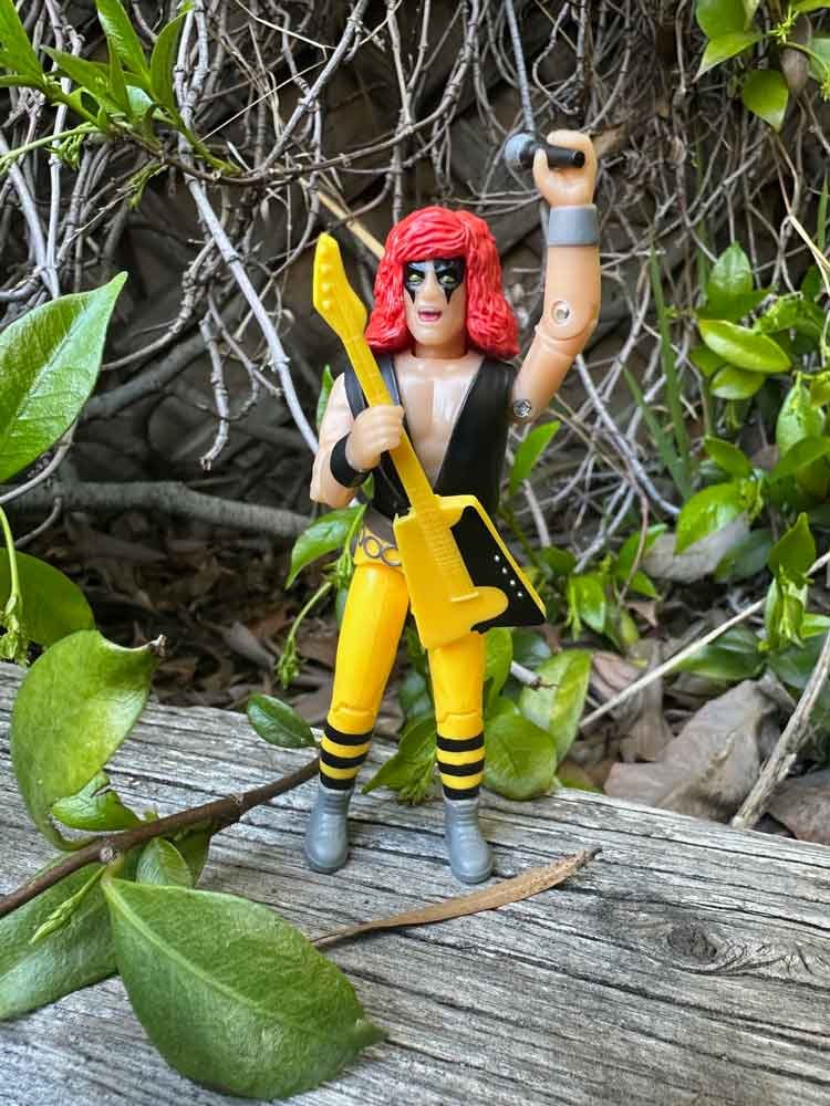 Cold-Slither-Zartan-Super7-Reaction+-IH-action-pose-2