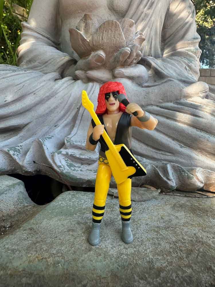 Cold-Slither-Zartan-Super7-Reaction+-IH-action-pose-4