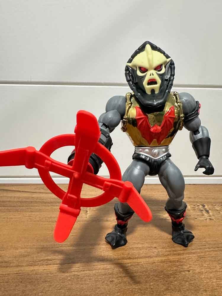 Hurricane-Hordak-MOTU-Origins-Mattel-Creations-Exclusive-IH-action-pose-2