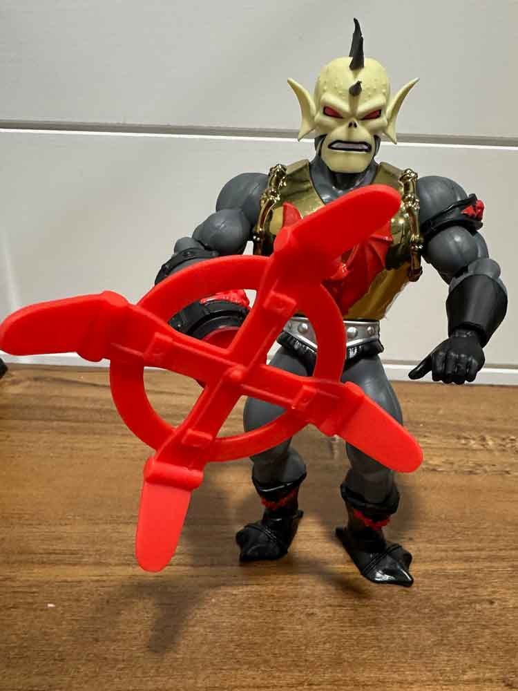 Hurricane-Hordak-MOTU-Origins-Mattel-Creations-Exclusive-IH-action-pose-5