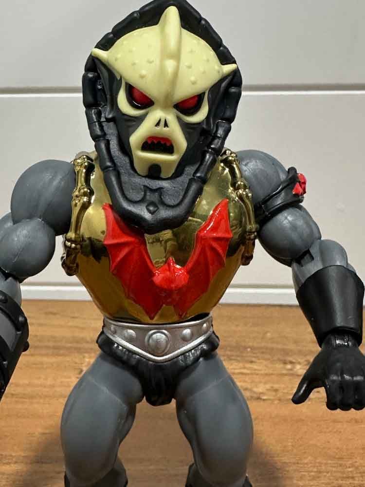 Hurricane-Hordak-MOTU-Origins-Mattel-Creations-Exclusive-IH-chest-close-up