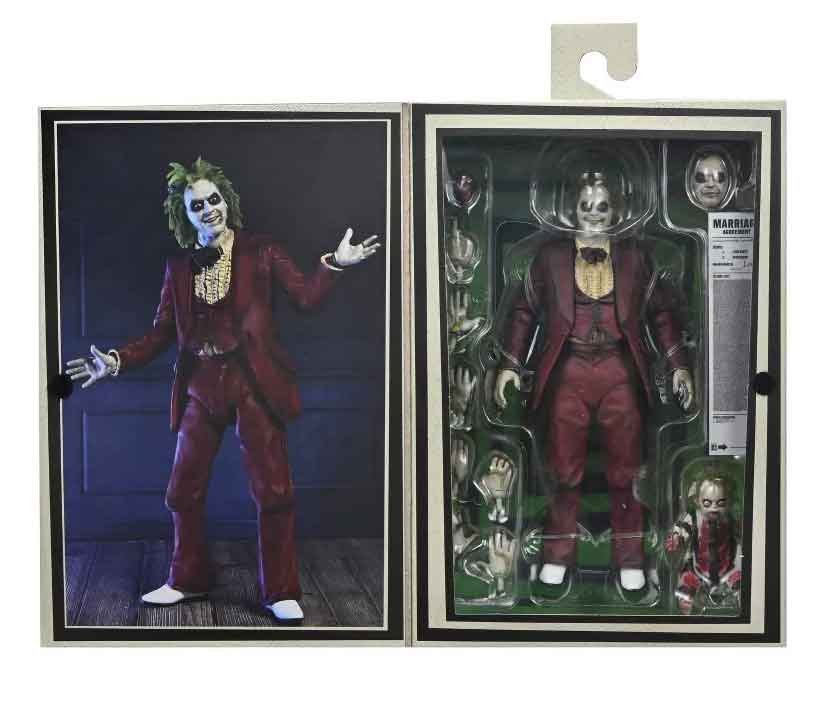 NECA-Beetlejuice-Ultimate-Red-Tuxedo-2