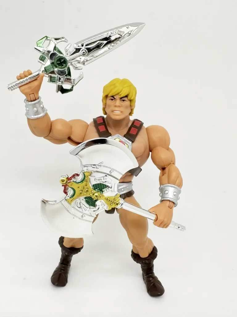 Mattel-Creations-MOTU-Origins-He-Man-40th-Anniversary-4-Pack-200X-He-Man-action-pose-1