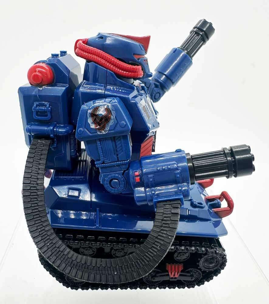 Delta17-Hailstorm-IH-Action-Pose-3