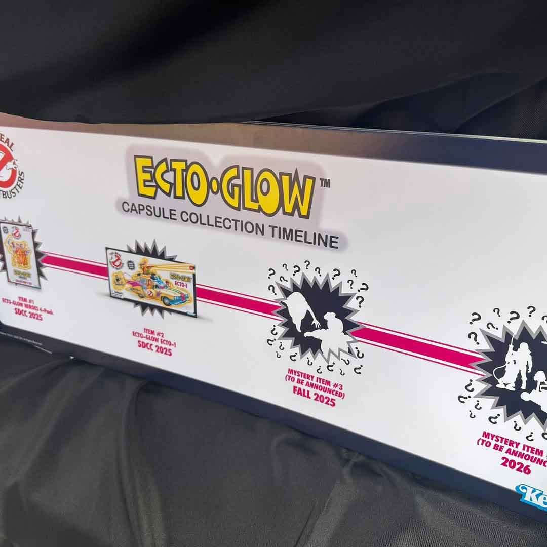 Hasbro-The-Real-Ghostbusters-Ecto-Glow-Ecto-1-reveal-4