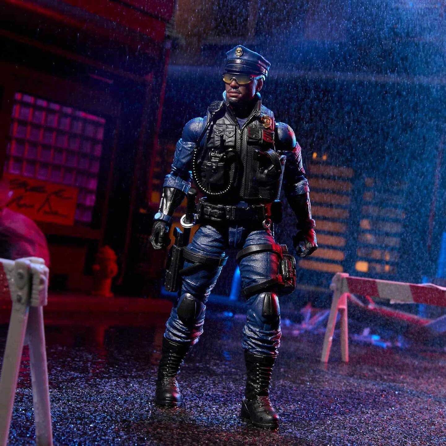 Legacy-Police-Officer-GI-Joe-Classified-Series-7