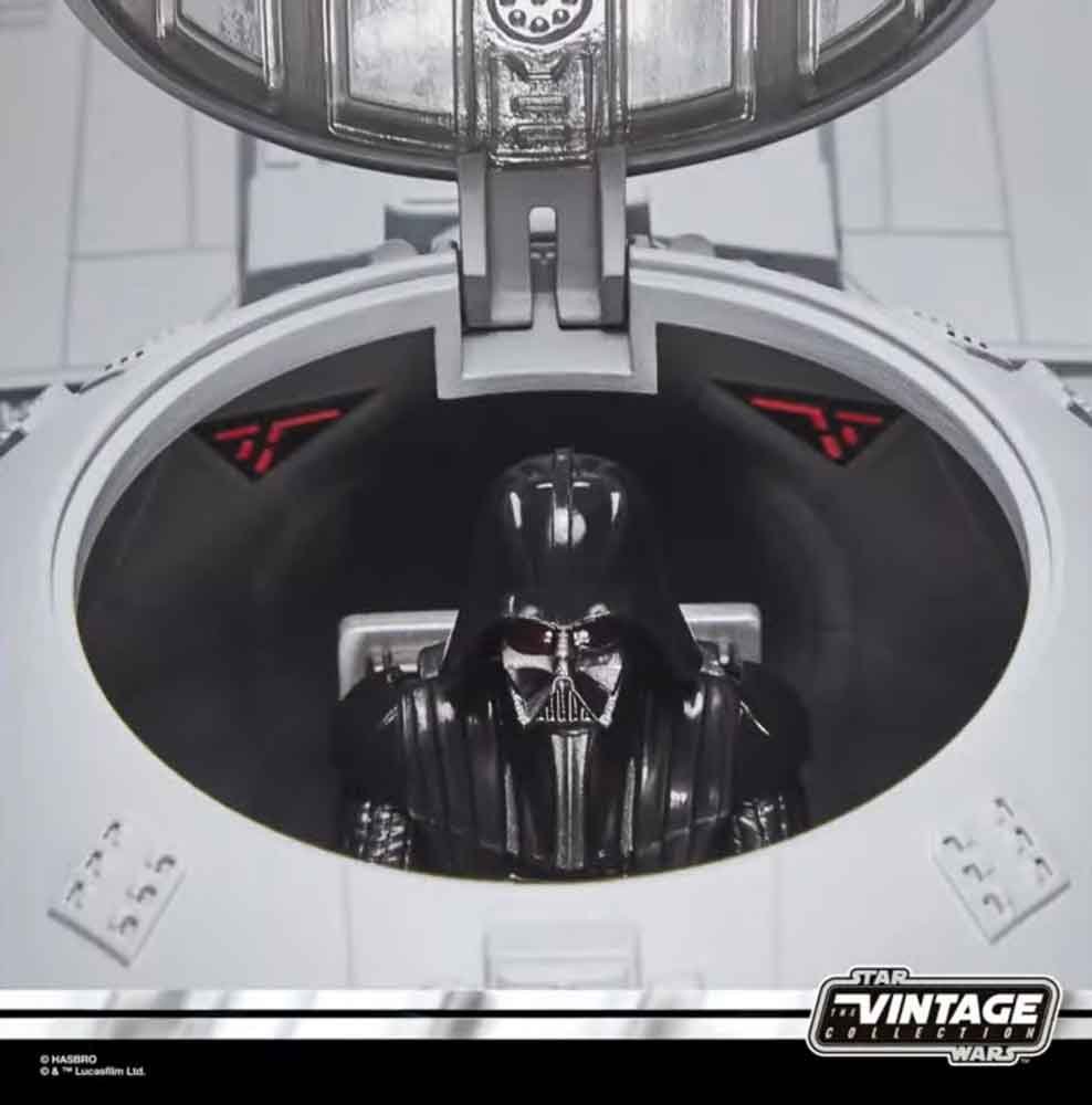 Star-Wars-VTC-Darth-Vader's-Tie-Fighter-4