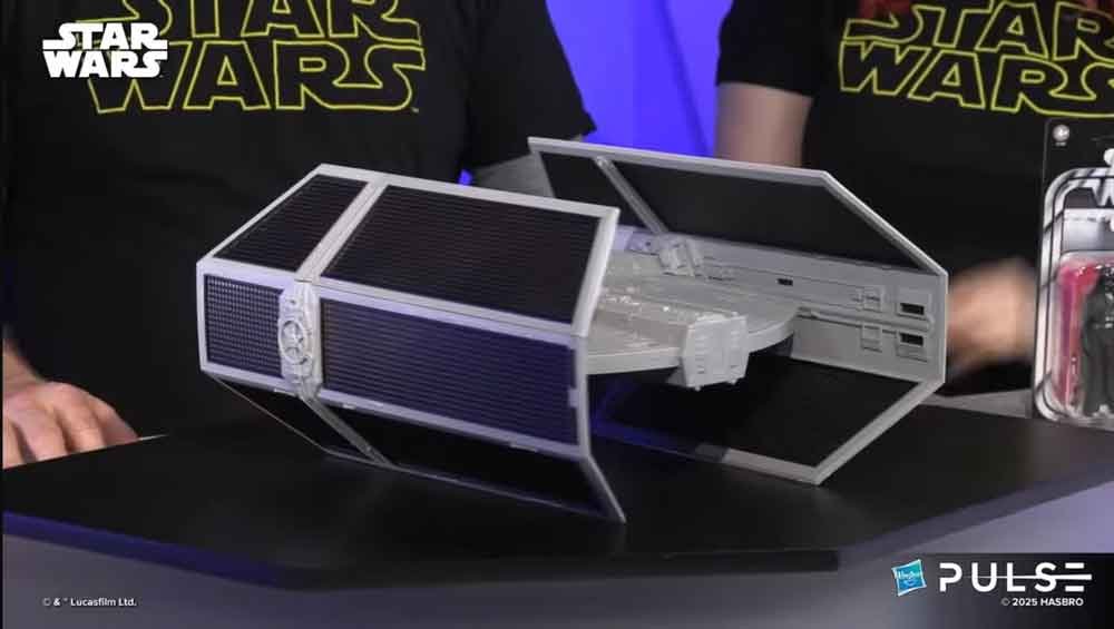 Star-Wars-VTC-Darth-Vader's-Tie-Fighter-Fanstream-4