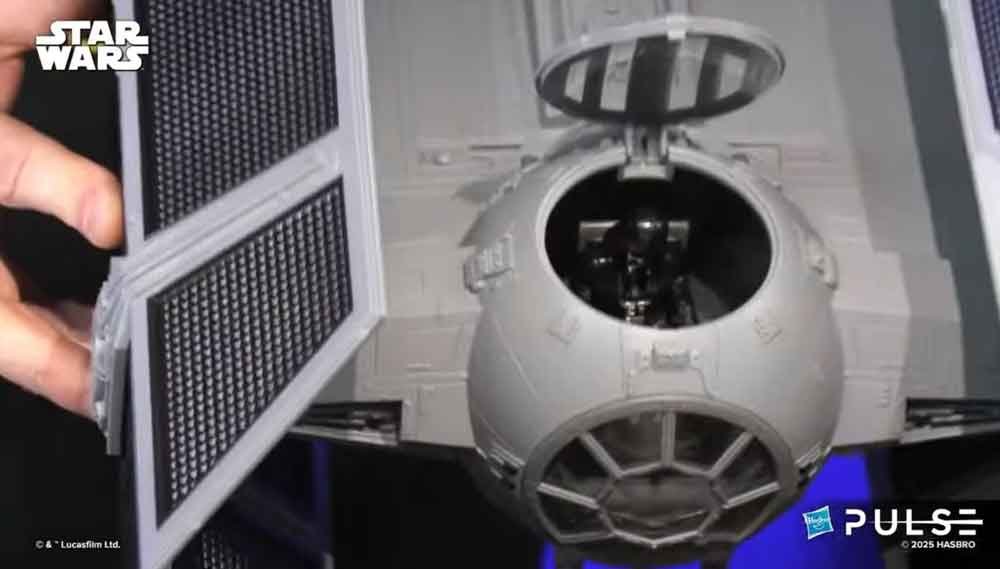 Star-Wars-VTC-Darth-Vader's-Tie-Fighter-Fanstream-7