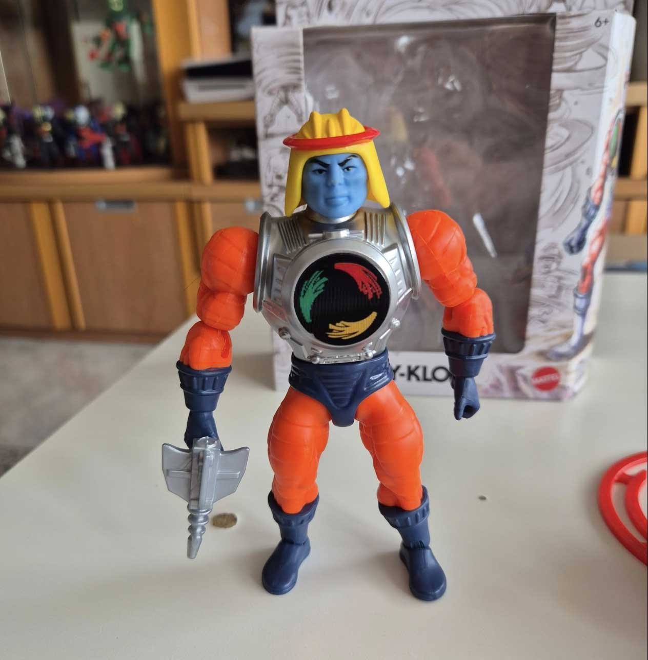 Sy-Klone-MOTU-Origin-Sketchbook-Series-In-Hand-4