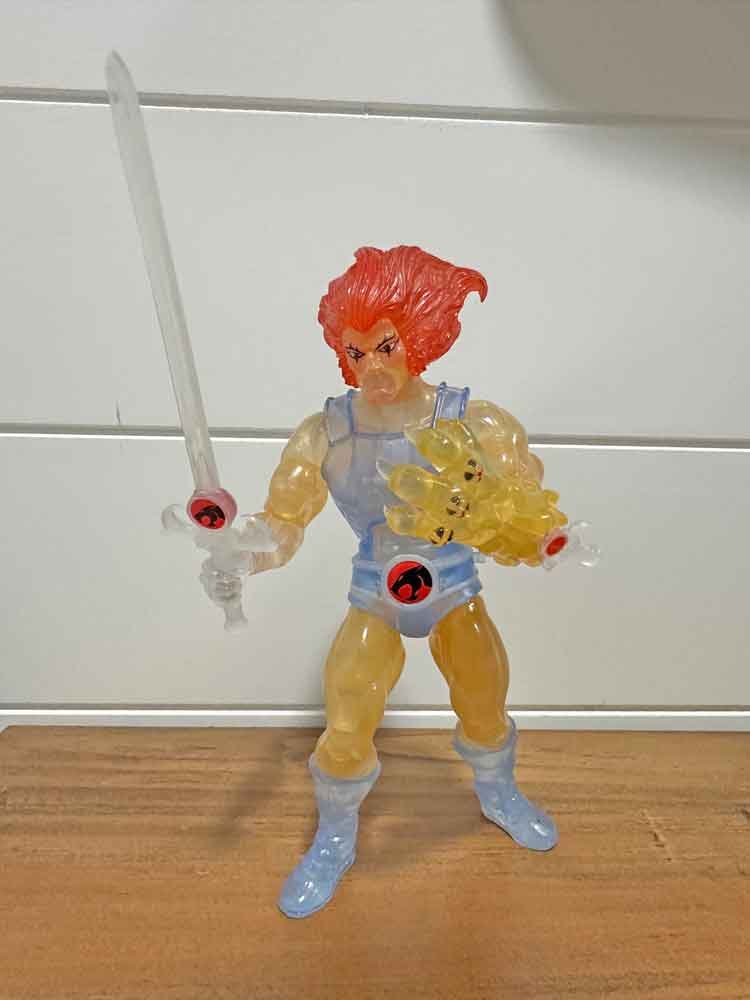 Astral-Projection-Lion-O-Super7-Ultimates-action-pose-1