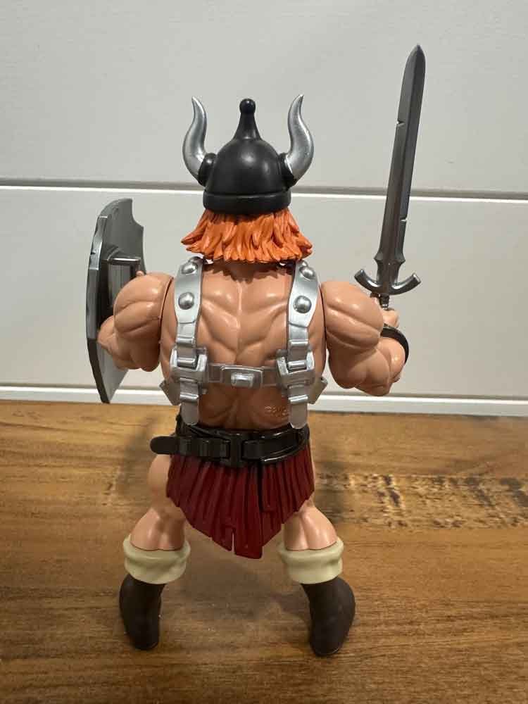 Huk-Warriors-of-the-Galaxy-IH-Formo-Toys-rear-2