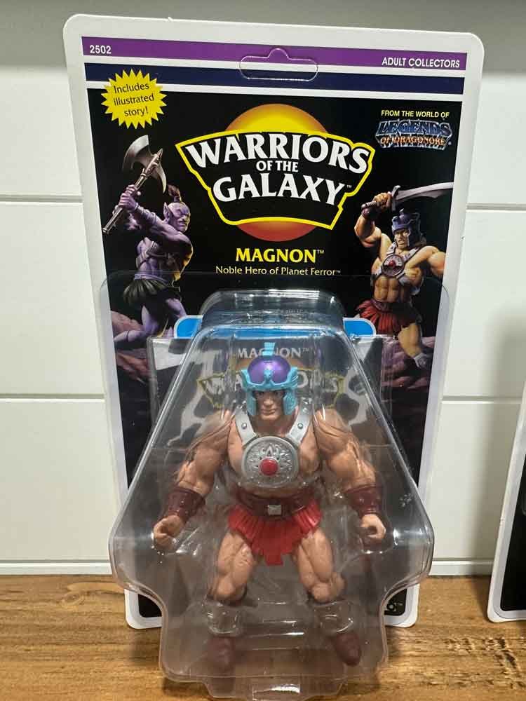 Magnon-Warriors-of-the-Galaxy-IH-Formo-Toys-Cardback-front