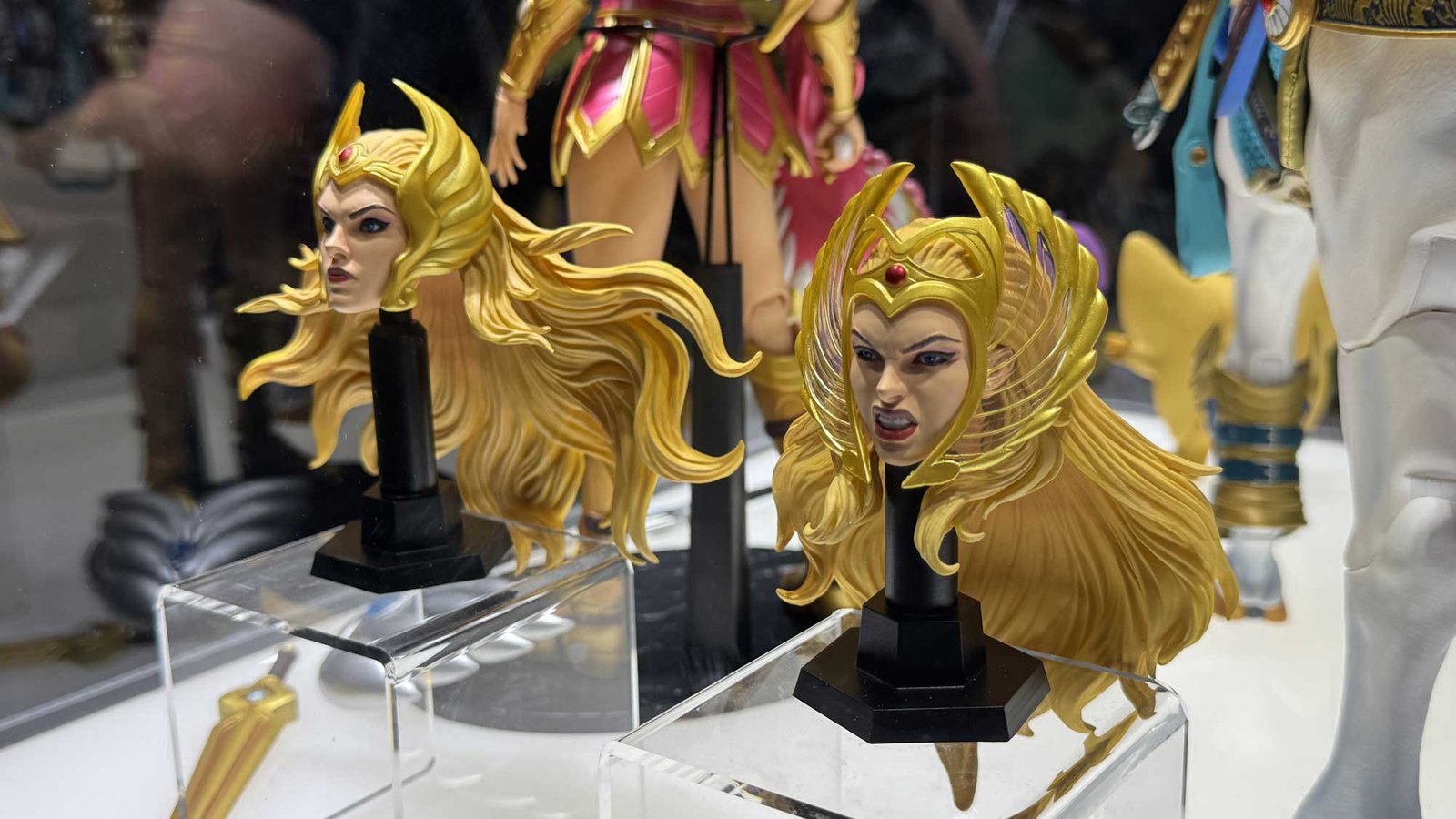 Swift-Wind-Bubble-Power-She-Ra-Mondo-SDCC-2025-11