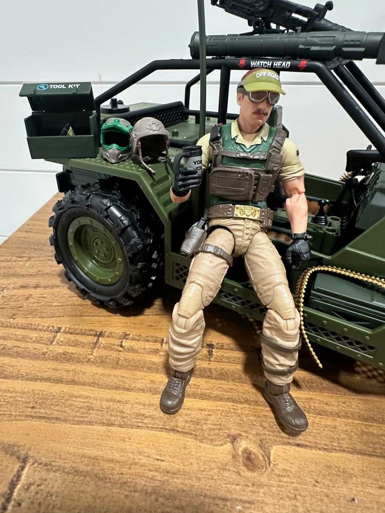 AWE-Striker-GI-Joe-Classified-IH-Action-Pose-13