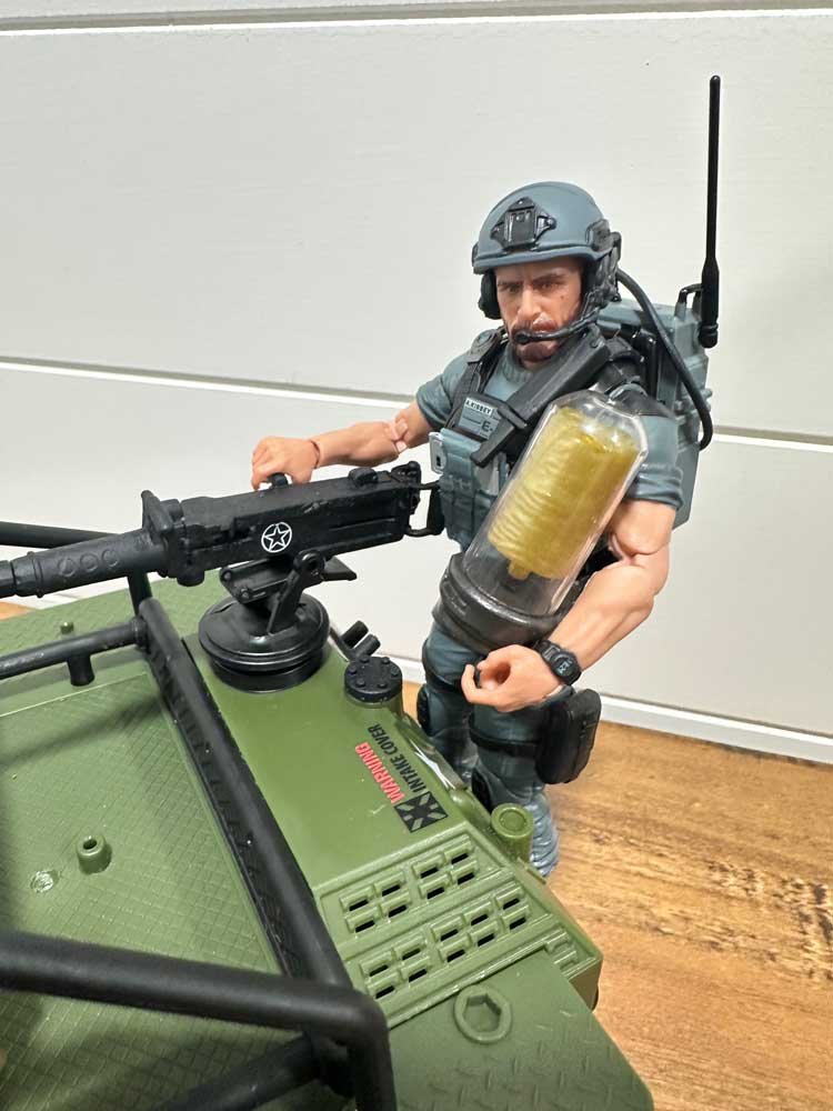AWE-Striker-GI-Joe-Classified-IH-Action-Pose-17