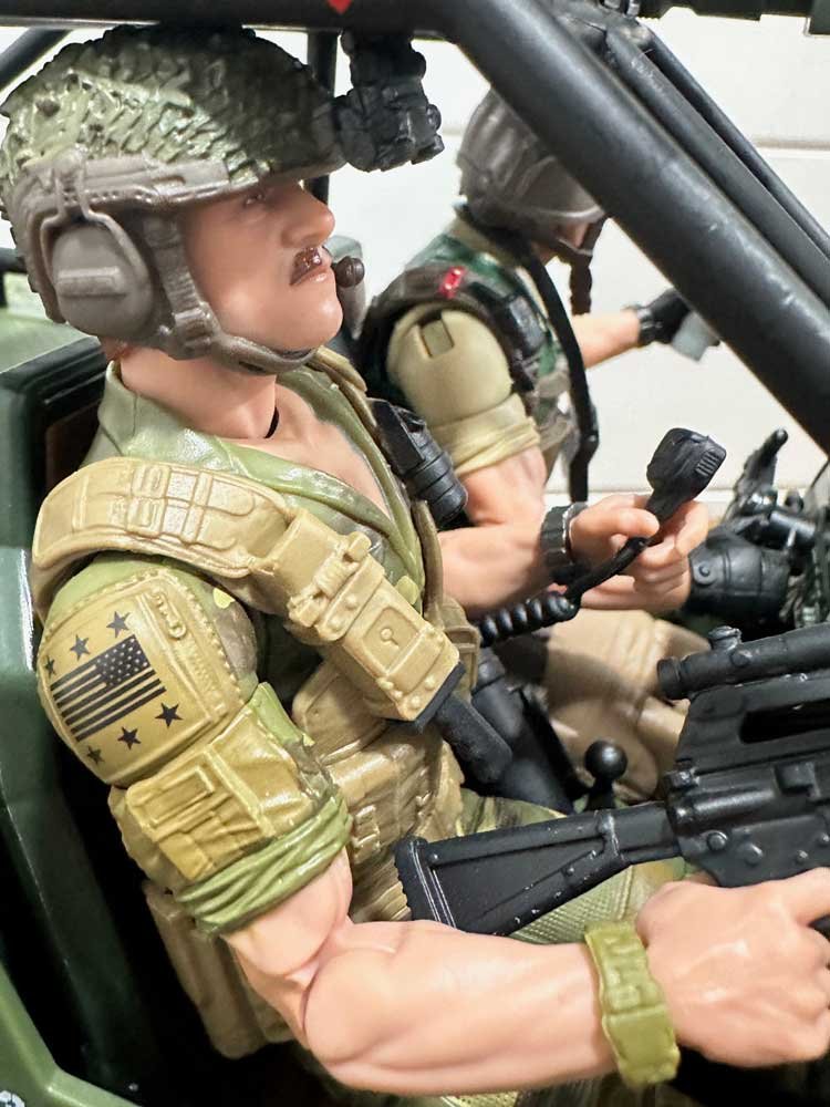 AWE-Striker-GI-Joe-Classified-IH-Action-Pose-18