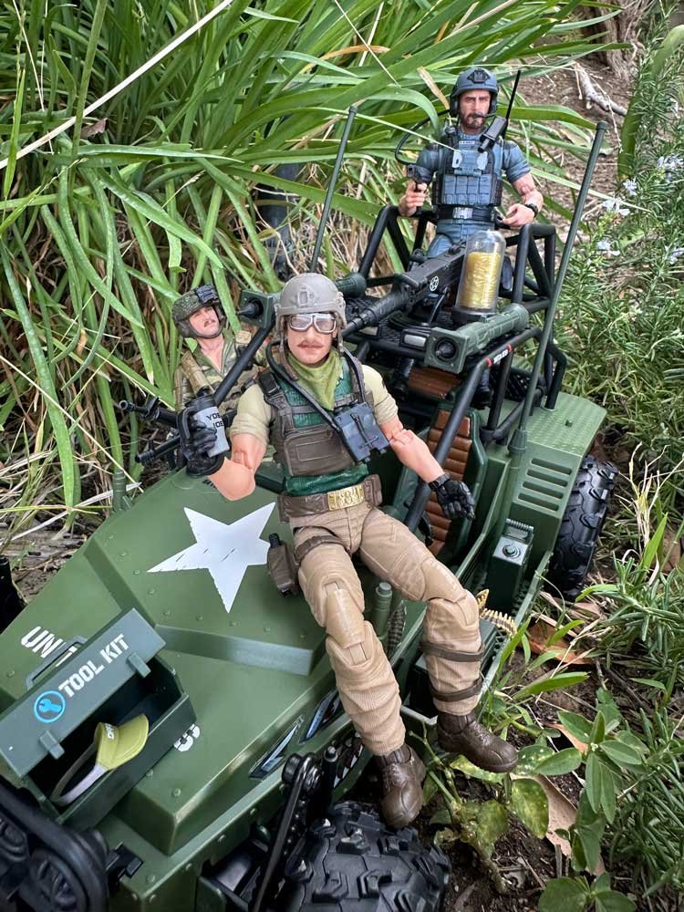 AWE-Striker-GI-Joe-Classified-IH-Action-Pose-2