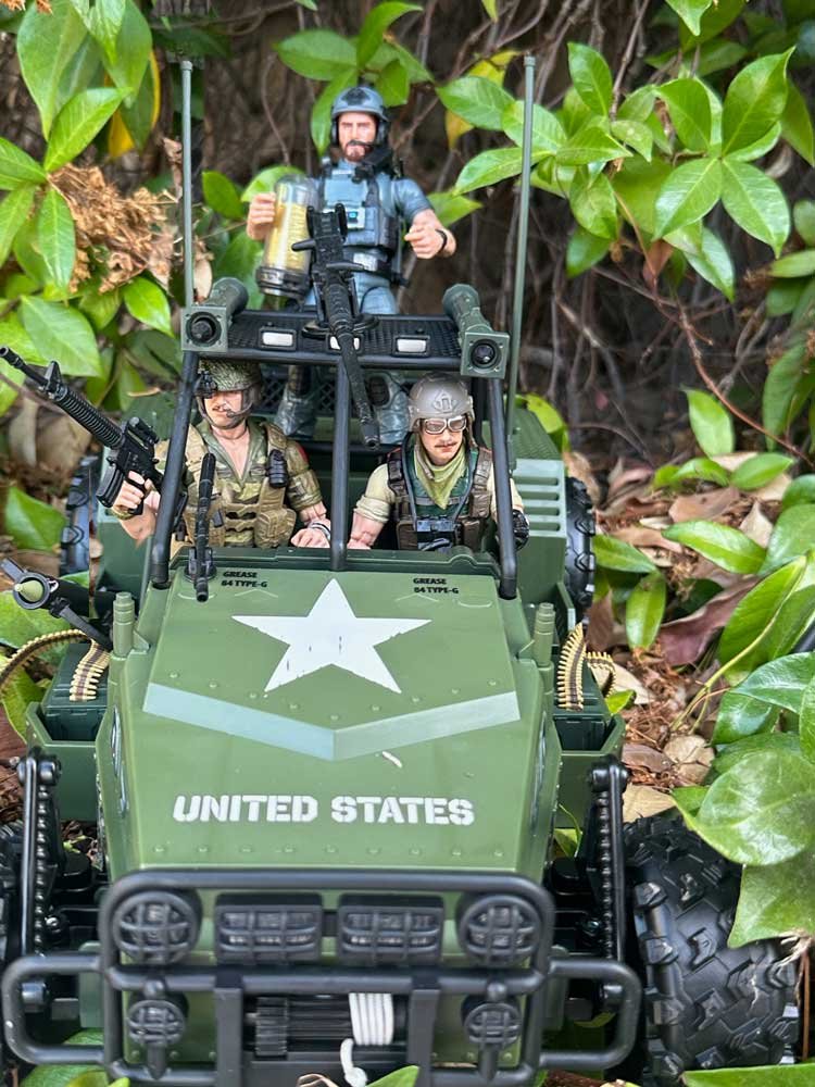 AWE-Striker-GI-Joe-Classified-IH-Action-Pose-9