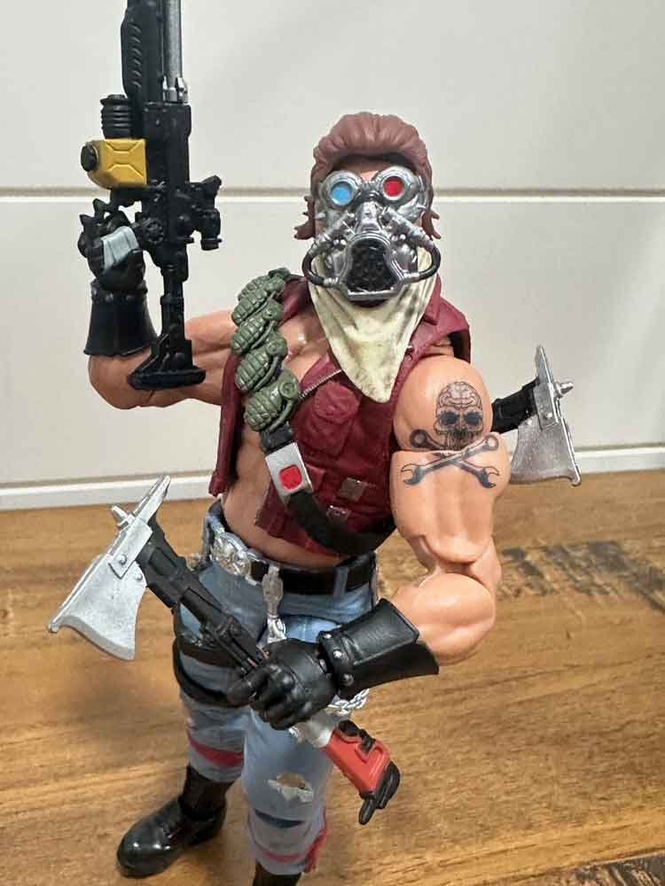 GI-Joe-Classified-Series-Monkeywrench-IH-action-pose-4