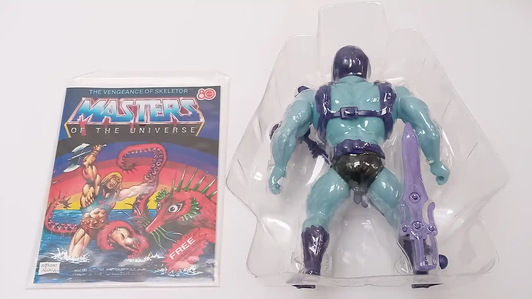 He-Man Skeletor 80th Anniversary Retro Punching 2-Pack 36