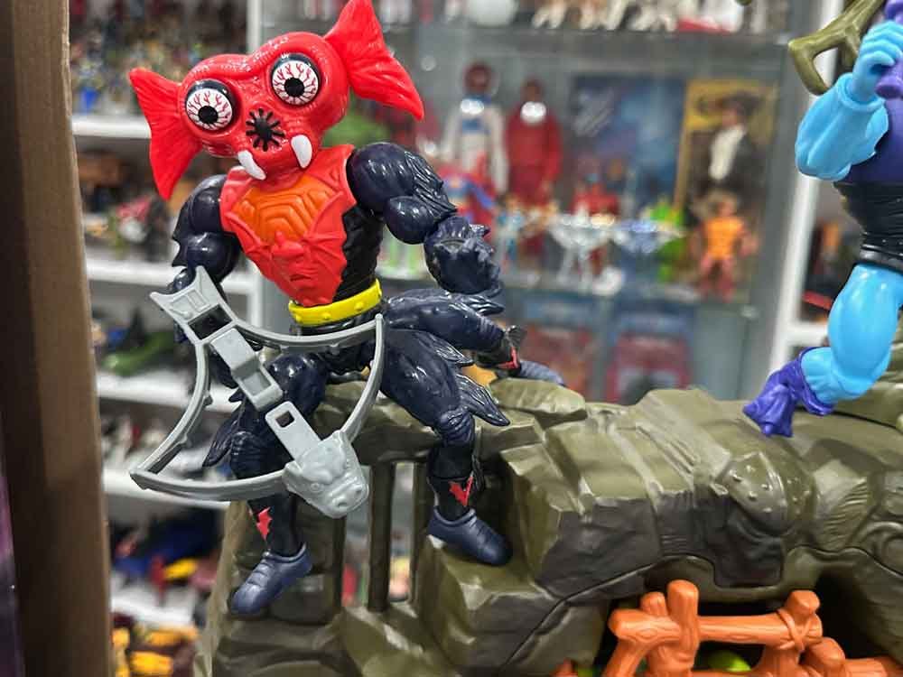 MOTU-Origins-Fright-Zone-Playset-IH-13