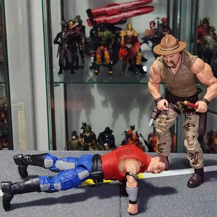 Mercer-Sgt-Slaughter-Renegades-GI-Joe-Classified-Series-2-Pack-2