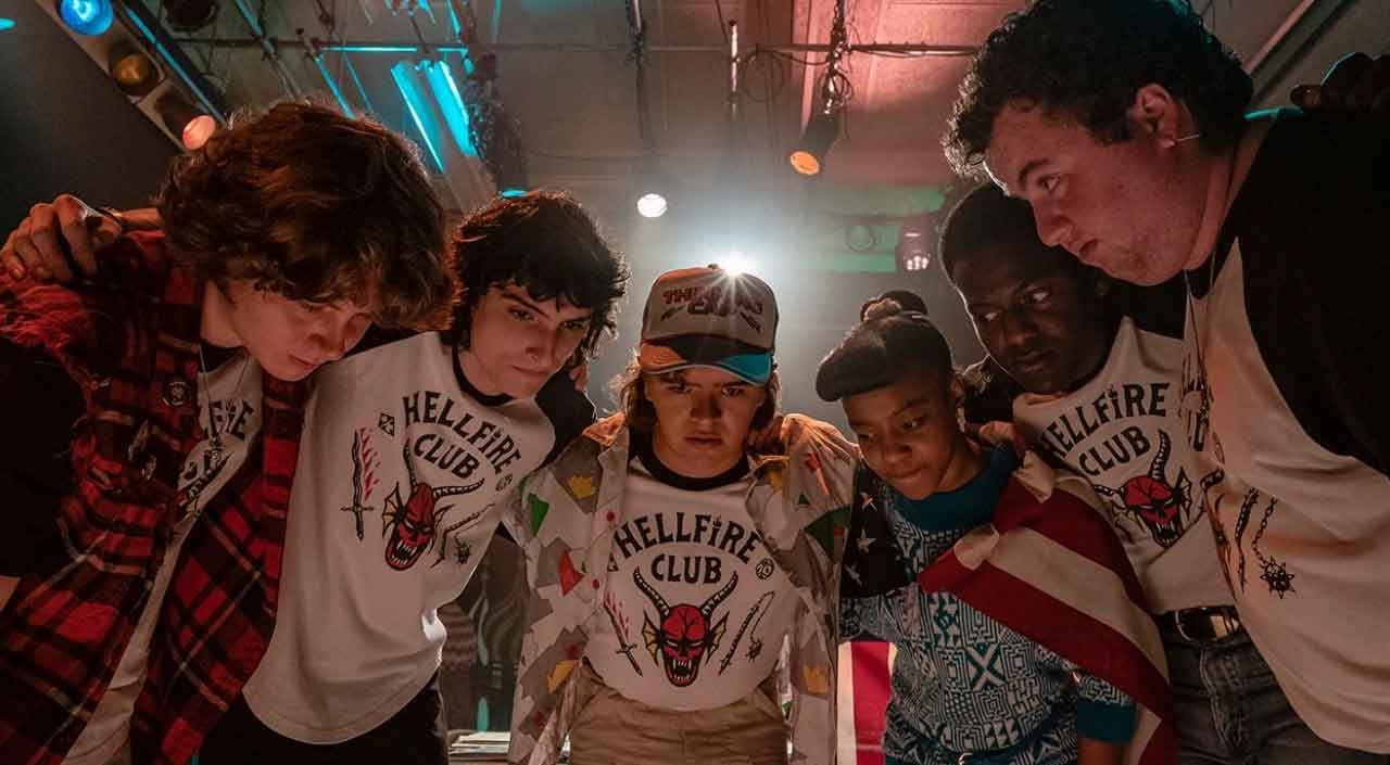Hellfire-Club-Stranger-Things-Huddle