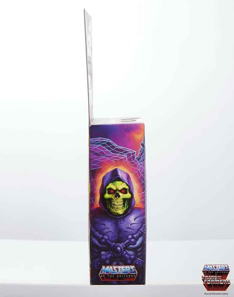 MOTU-Origins-Transformers-Bumblebee-Megatron-Skeletor-right-package