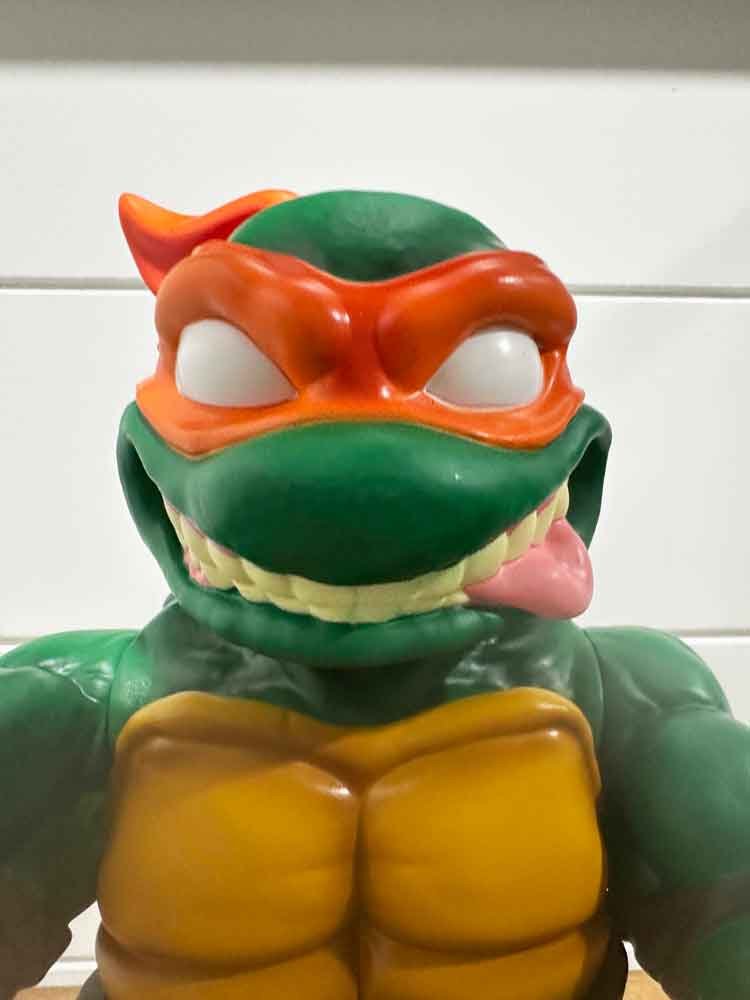 TMNT-Mondo-Soft-Vinyl-Michealangelo-face