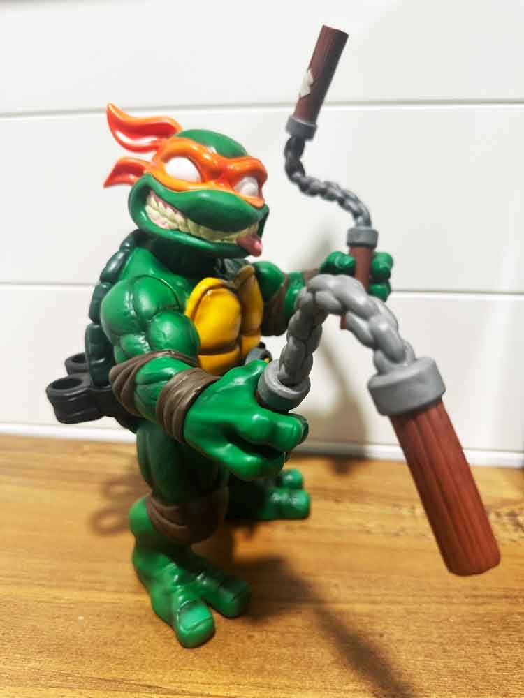 TMNT-Mondo-Soft-Vinyl-Michealangelo-front-3
