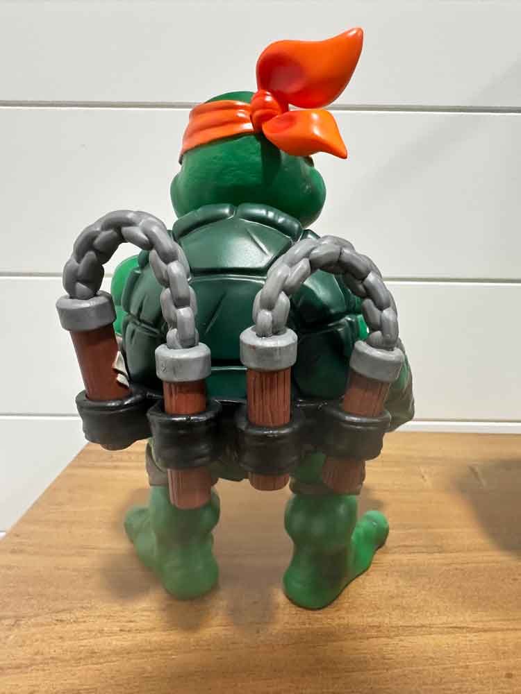 TMNT-Mondo-Soft-Vinyl-Michealangelo-rear-2