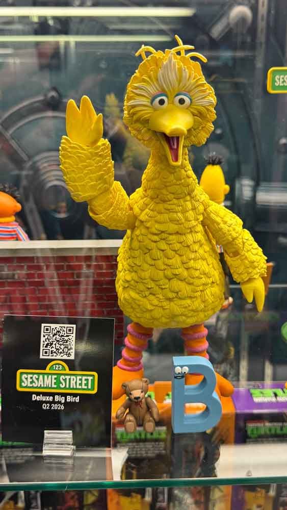 Big-Bird-NYCC-2025-NECA-Booth-Sesame-Street-4