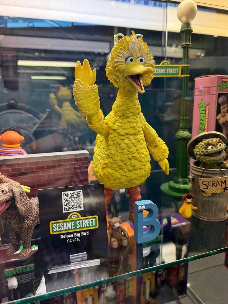 Big-Bird-NYCC-2025-NECA-Booth-Sesame-Street