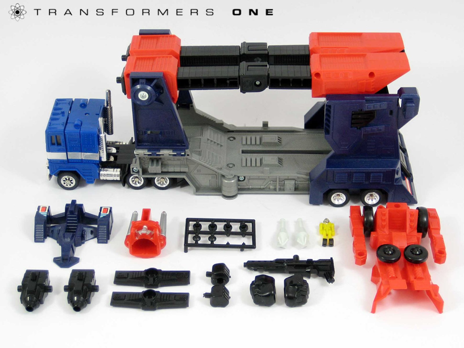 Diaclone-Power-Convoy-Delta-Magnus-Vintage-2
